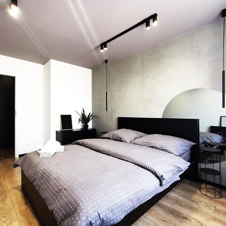 Gliniana Apartment ~ Self Check-In 24H ~ Lift Wrocław Exteriör bild