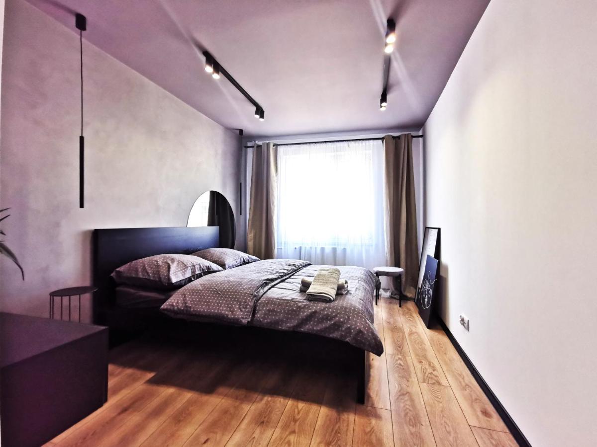 Gliniana Apartment ~ Self Check-In 24H ~ Lift Wrocław Exteriör bild