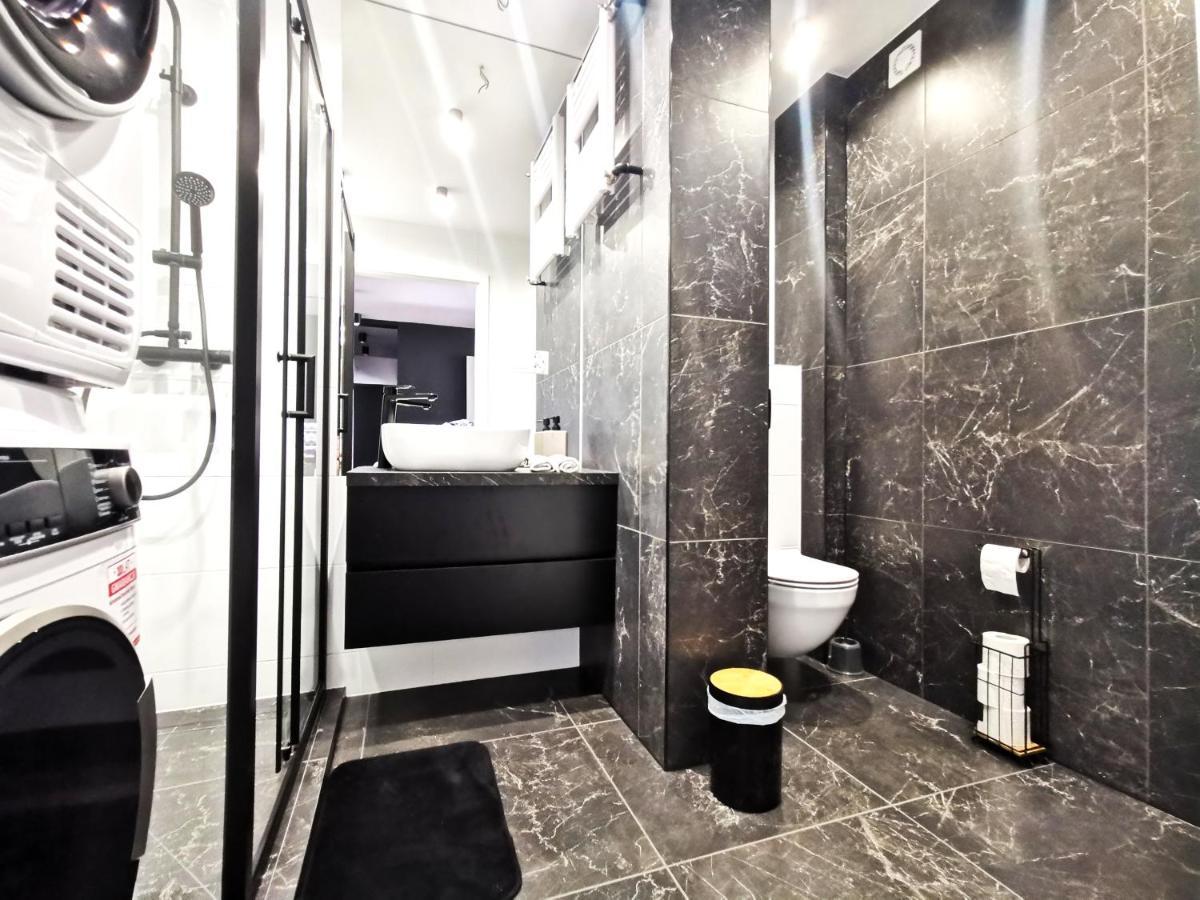 Gliniana Apartment ~ Self Check-In 24H ~ Lift Wrocław Exteriör bild